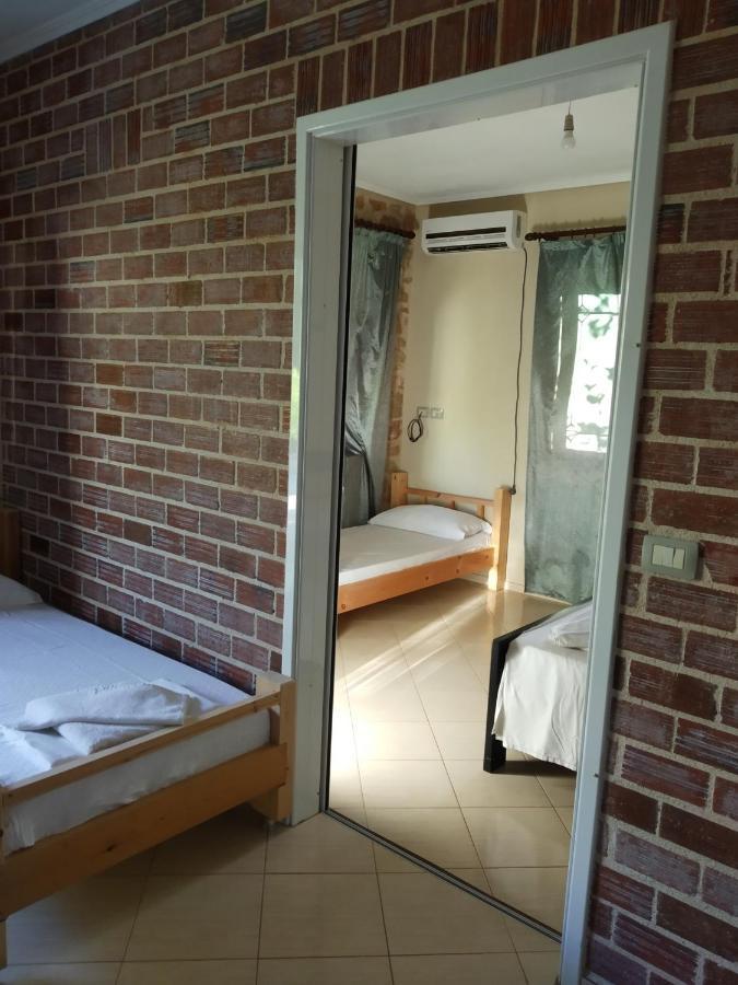 Altin Skrapari Guesthouse Ksamil Exterior foto
