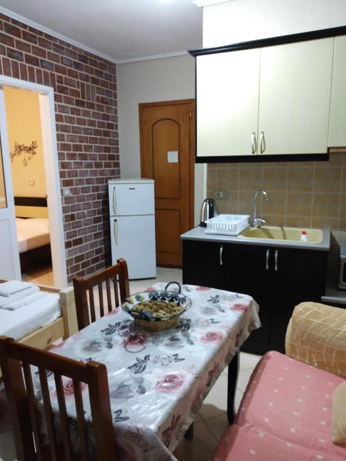 Altin Skrapari Guesthouse Ksamil Exterior foto