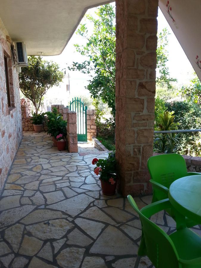 Altin Skrapari Guesthouse Ksamil Exterior foto