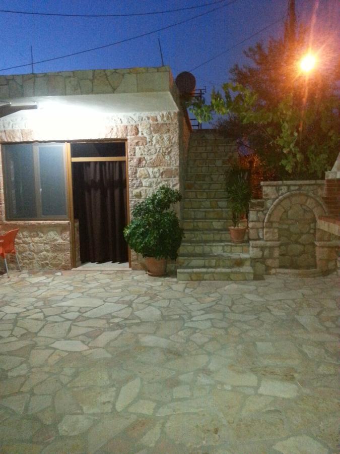 Altin Skrapari Guesthouse Ksamil Exterior foto